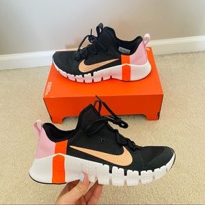 Women’s Nike free metcon 3